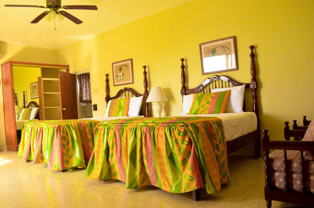 Sahara Dela Mer Inn Montego Bay Exteriör bild